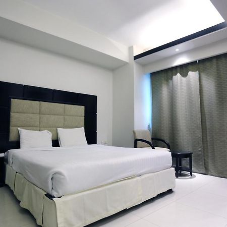 Orchid Business Hotel Chittagong Bagian luar foto