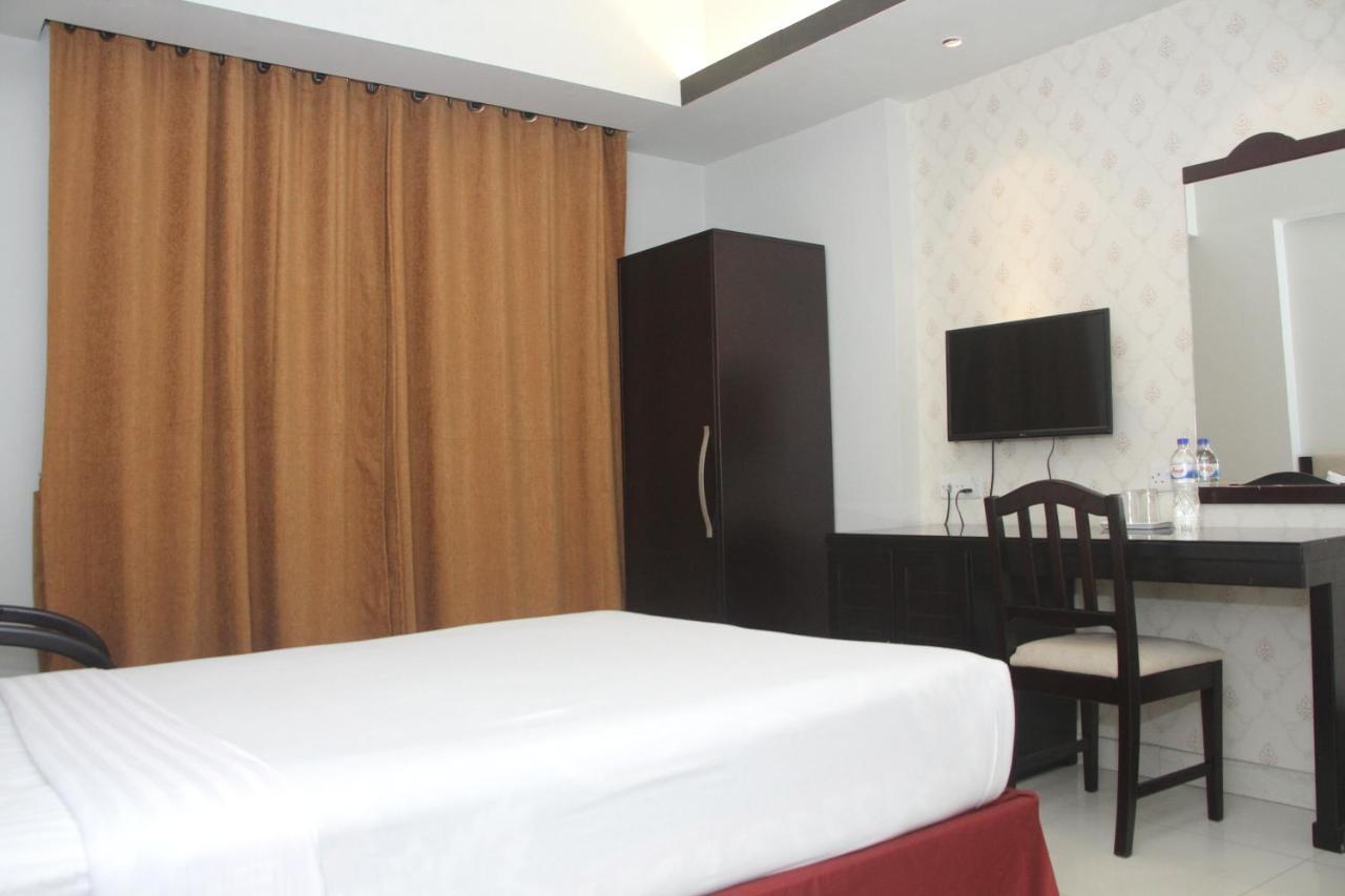 Orchid Business Hotel Chittagong Bagian luar foto